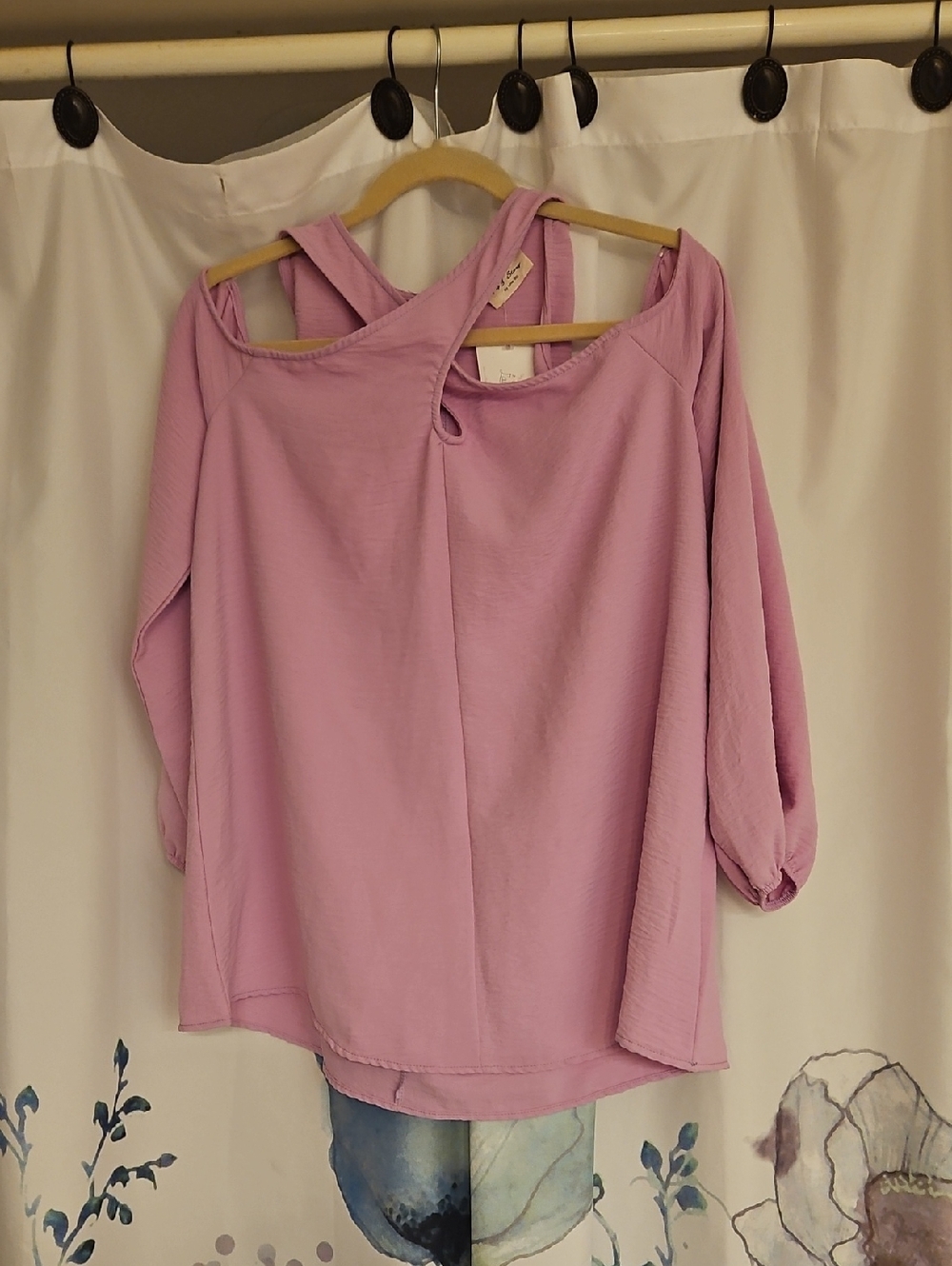 Relaxed Lavender Cold-Shoulder Blouse with Twist Strap